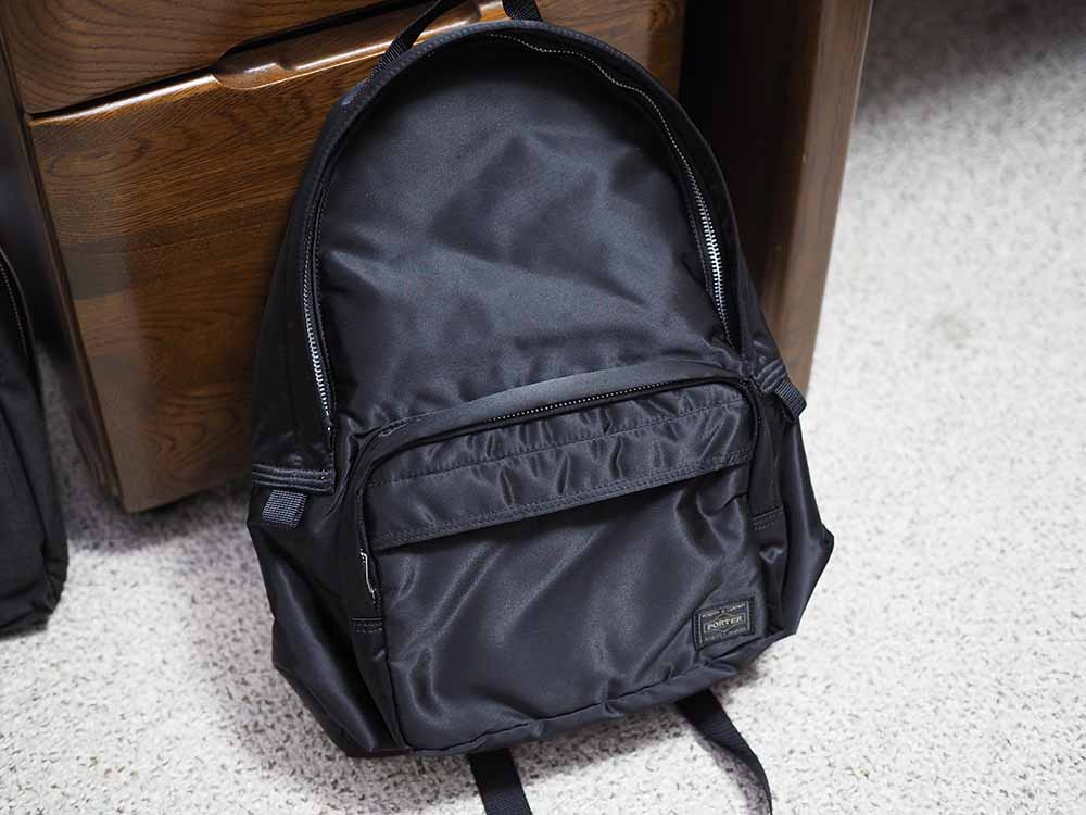 PORTER TANKER BACKPACK 19L 黒-